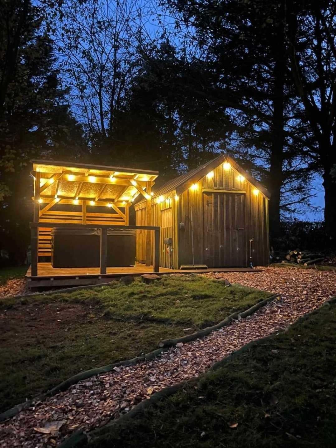 Large Country House With Garden, Outdoor Spa Area & Games Room With Hot Tub And Fire Pit Wigtown Exterior foto